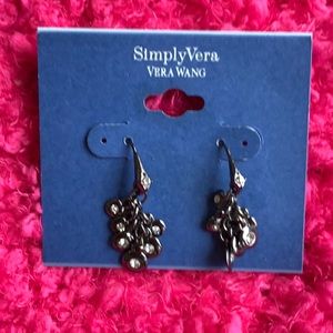 Vera wang EARRINGS